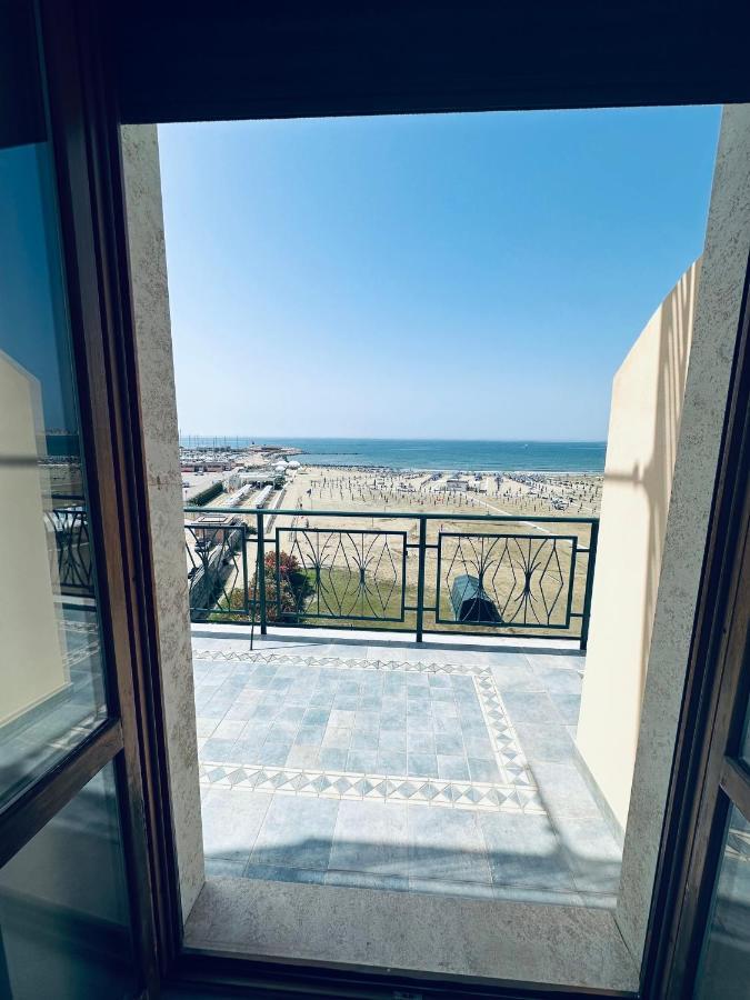 Newhouse Victoria - Sea View Apartment Nettuno Exterior photo